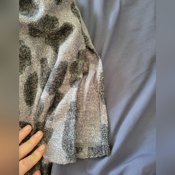 Susan graver NIB leopard print cardigsn black and grey with pockets womans Large - Picture 2 of 9